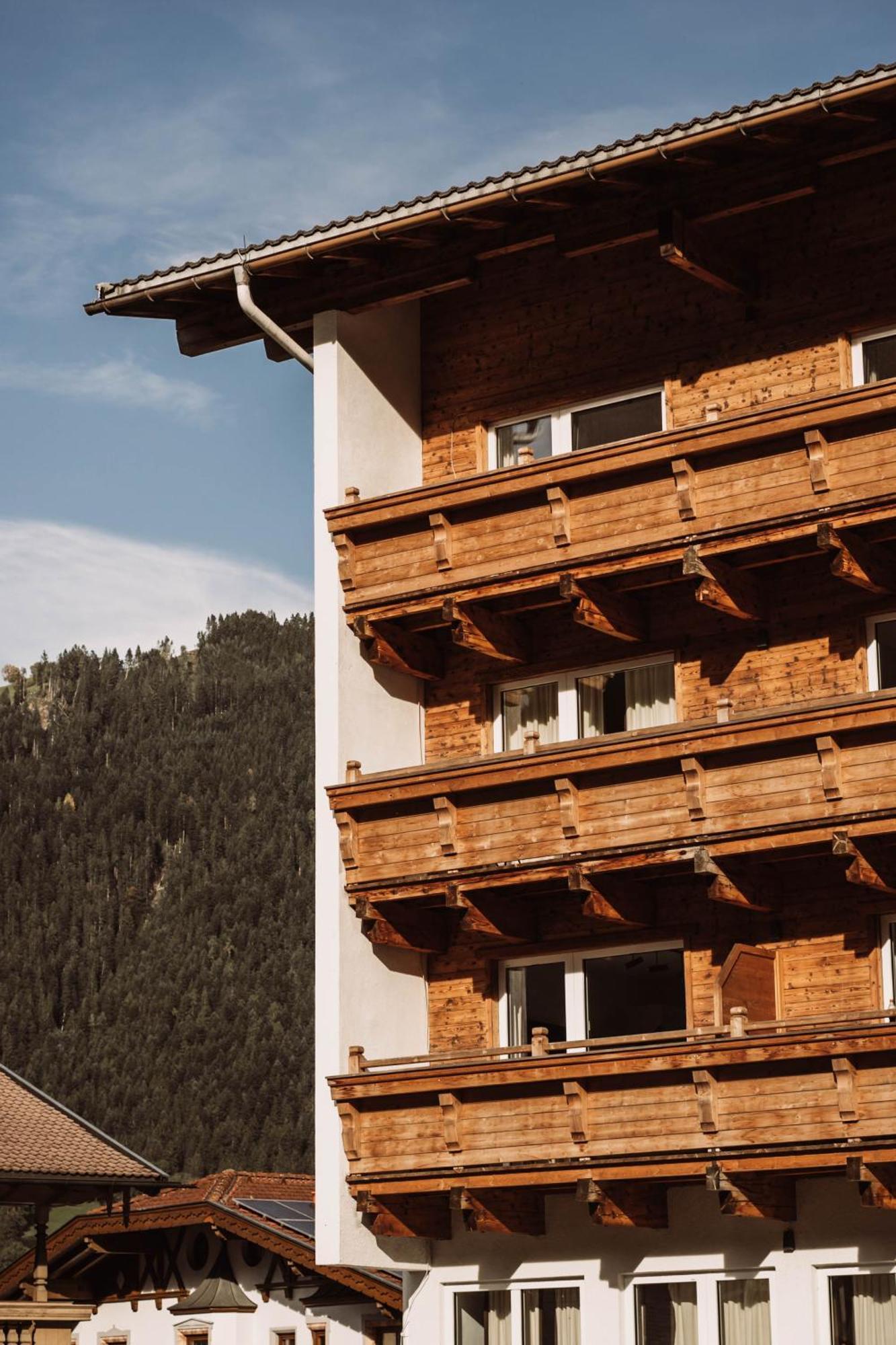 Lebe'Schlitters - Das Ferienapartmenthaus Im Zillertal Eksteriør bilde